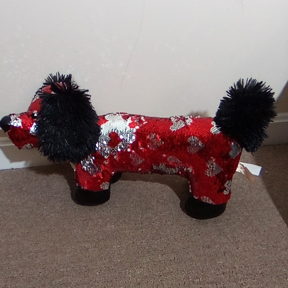 Red Sequined Heart Plush Toy by - Picture 5 of 6